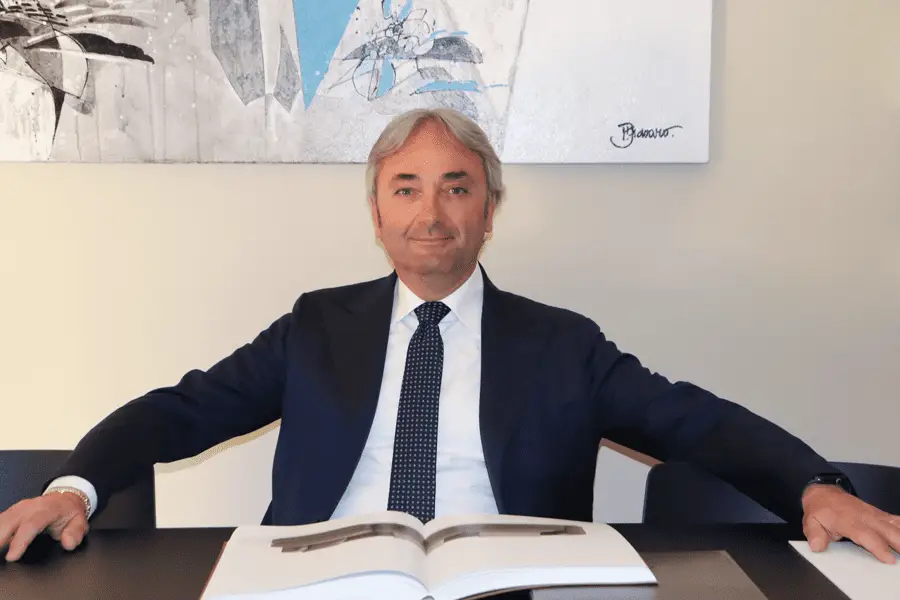 Il nostro CEO: esperienza, passione e visione a disposizione di interior designer, architetti e rivenditori